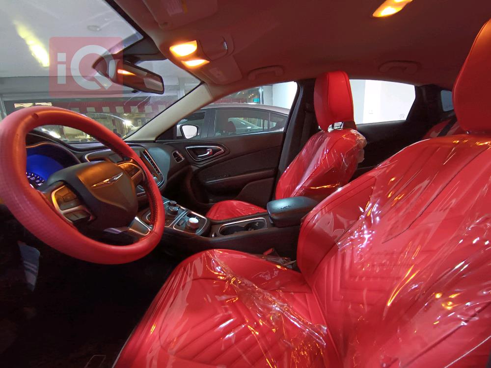 Chrysler 200
